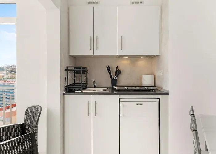 Superior One-Bedroom Apartment