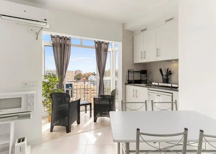 Superior One-Bedroom Apartment